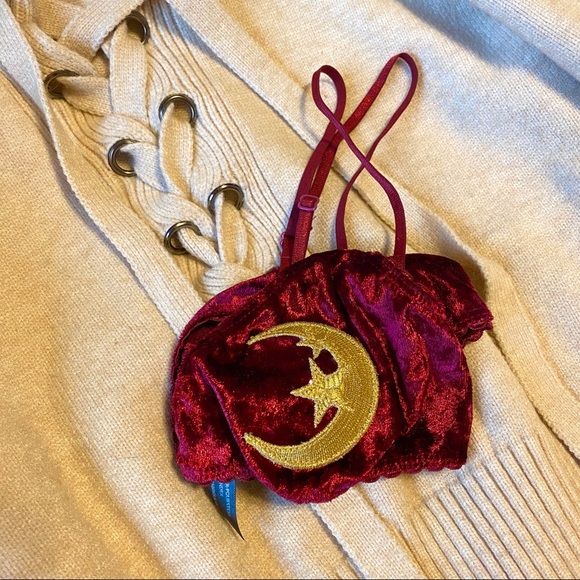 Sold - Picture 3 of 5